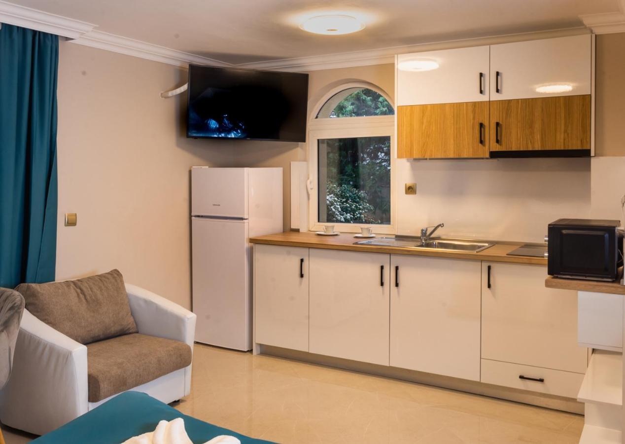 Vemara City Boutique Hotel-Free Parking Βάρνα Εξωτερικό φωτογραφία